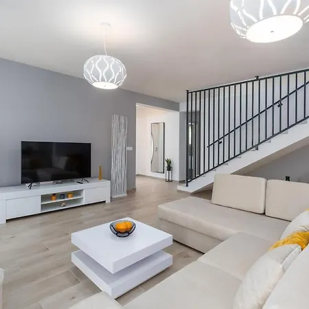 Oliveti Torre * Frata