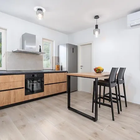 Villa Oliveti Torre Frata