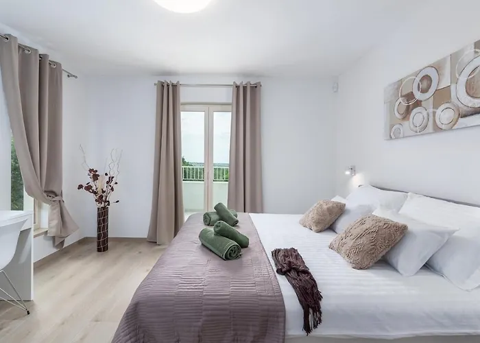 Villa Oliveti Torre Frata