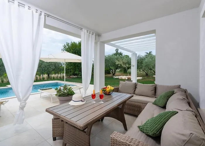 Oliveti Torre Villa *