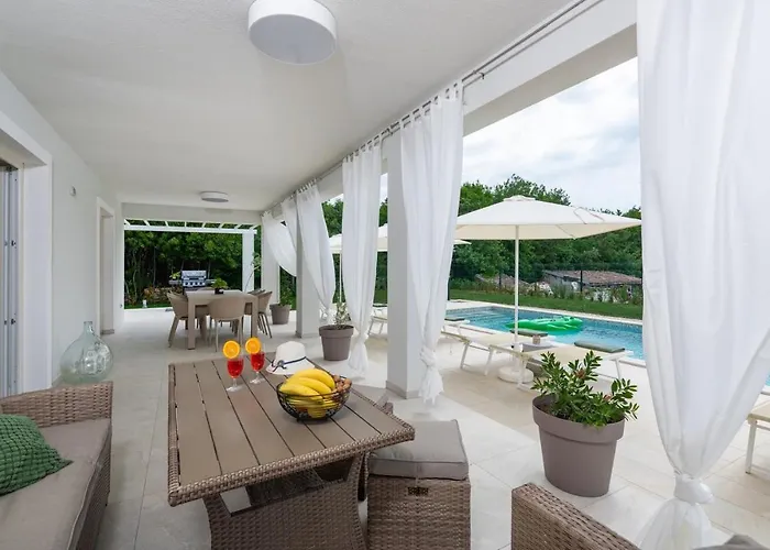 Oliveti Torre * Frata